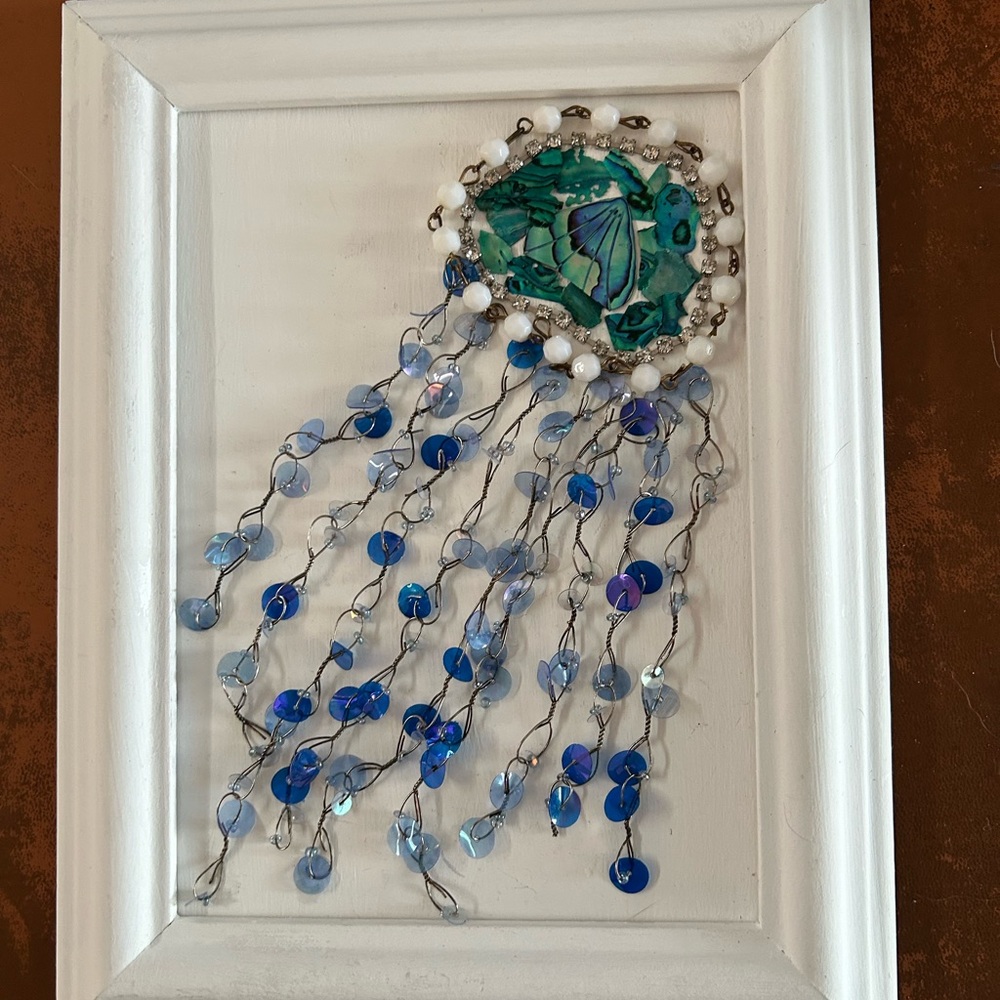 Jellyfish beaded art with abalone shell